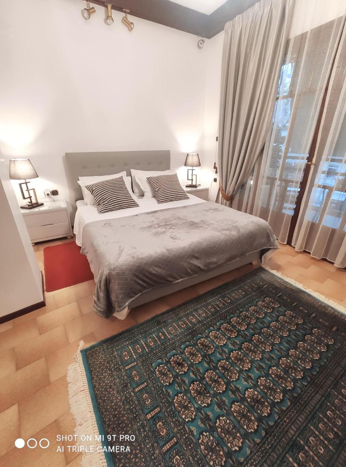 Johnny'S Loft Apartment Agrinio Exterior foto